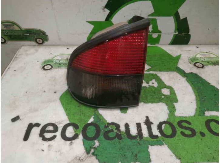 Recambio de piloto trasero izquierdo para renault safrane i (b54_) 2.2 (b543) referencia OEM IAM 7701035699