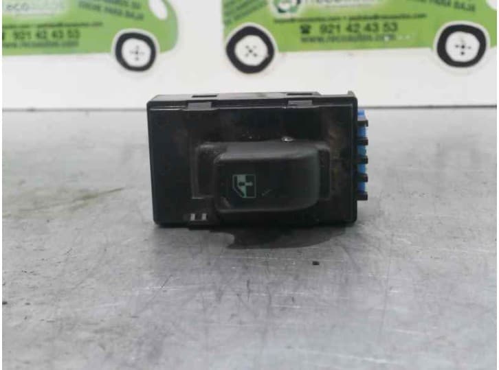 Recambio de mando elevalunas trasero izquierdo para hyundai xg (xg) 350 referencia OEM IAM 9358039XXX