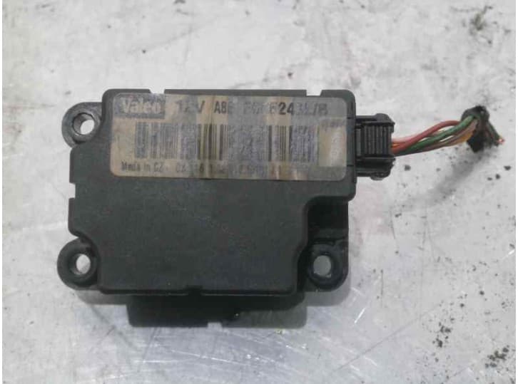 Recambio de motor calefaccion para renault megane ii (bm0/1_, cm0/1_) 1.9 dci (bm0g, cm0g) referencia OEM IAM F665243L VALEO