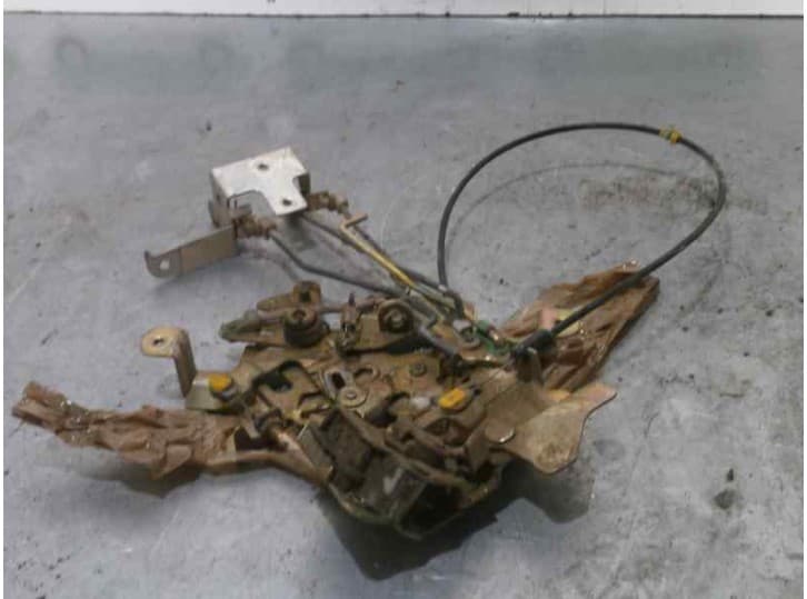Recambio de cerradura puerta trasera izquierda para nissan vanette cargo furgoneta (hc 23) 2.3 d referencia OEM IAM CORREDERA 4