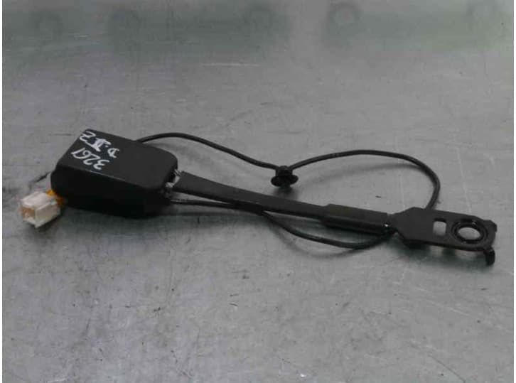 Recambio de enganche cinturon delantero izquierdo para peugeot 308 i (4a_, 4c_) 1.6 hdi referencia OEM IAM X95343 5 PUERTAS