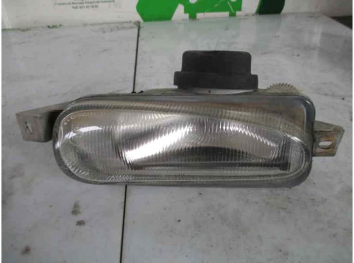 Recambio de faro antiniebla izquierdo para ford escort turnier 1.6 cat referencia OEM IAM