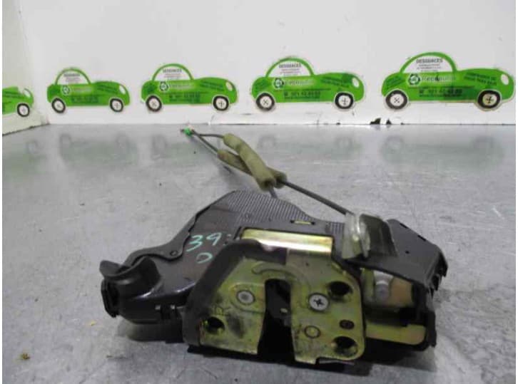 Recambio de cerradura puerta delantera derecha para toyota corolla (_e12_) 1.4 d (nde120_) referencia OEM IAM 2 PINES 5 PUERTAS