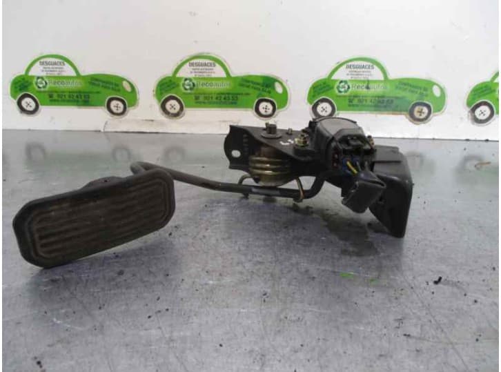 Recambio de potenciometro pedal para toyota previa ii (_r3_) 2.0 d-4d (clr30_) referencia OEM IAM