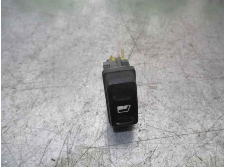 Recambio de mando elevalunas delantero derecho para citroën xsara (n1) 1.9 td referencia OEM IAM