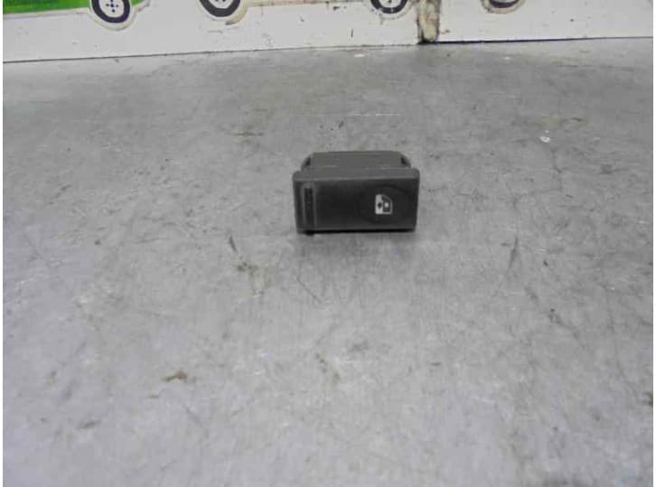 Recambio de mando elevalunas delantero derecho para renault 19 ii cabriolet (d53_, 853_) 1.8 (853a) referencia OEM IAM