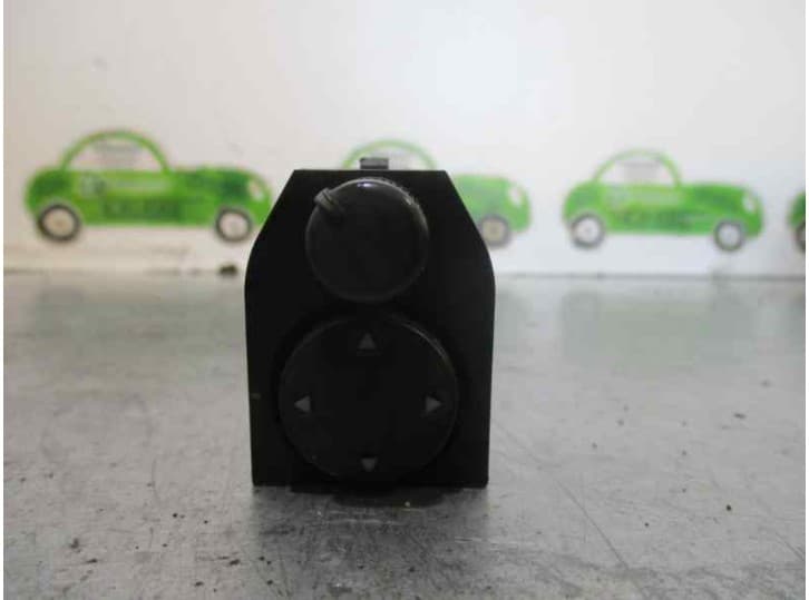 Recambio de mando retrovisor para audi a3 (8l1) 1.8 referencia OEM IAM 8D0959565A