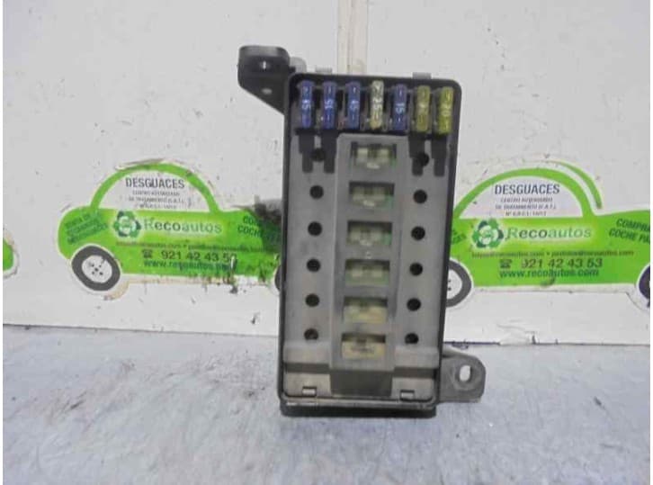 Recambio de caja reles / fusibles para rover 200 ii hatchback (rf) 220 d/sd referencia OEM IAM YQE102830 005442101296