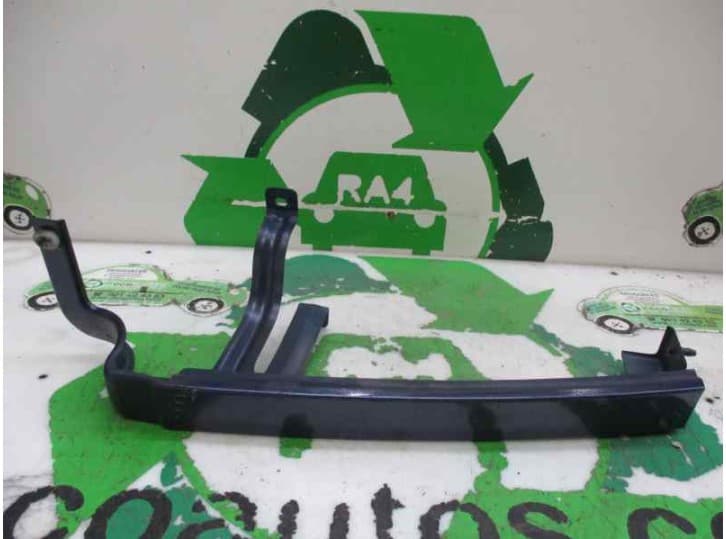Recambio de cerquillo faro para opel monterey b (m98) 3.0 dti (ubs73d, ubs73g) referencia OEM IAM IZQUIERDO