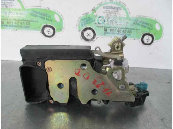Recambio de cerradura puerta trasera derecha para daewoo tacuma (u100) 1.6 referencia OEM IAM 2 PINES 5 PUERTAS