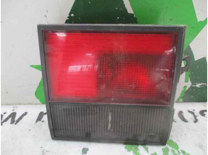 Recambio de piloto trasero porton derecho para renault 21 sedán (l48_) 2.0 (l483) referencia OEM IAM PORTON