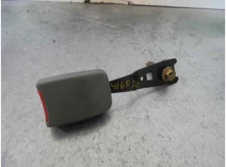 Recambio de enganche cinturon delantero derecho para kia rio i sedán (dc_) 1.5 16v referencia OEM IAM 4 PUERTAS