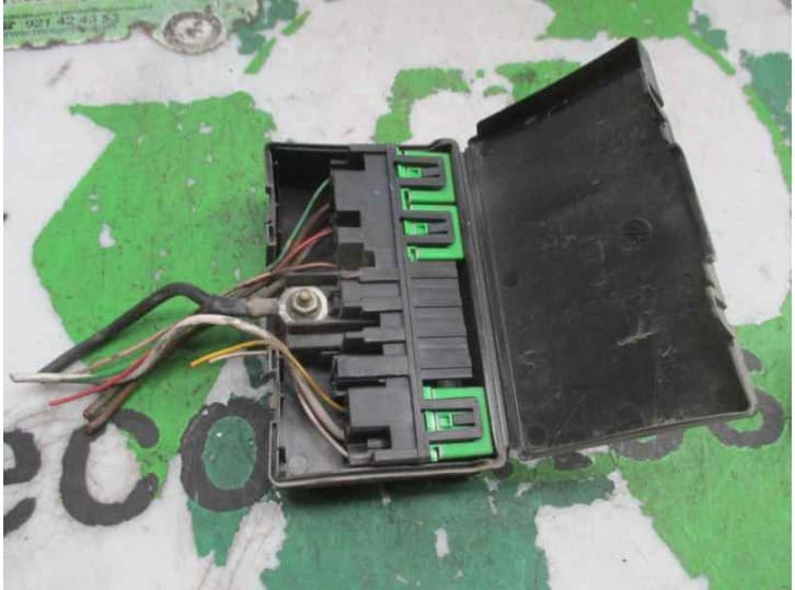 Recambio de caja reles / fusibles para citroën c4 i (lc_) 1.6 hdi referencia OEM IAM 9632229480