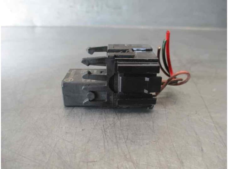 Recambio de rele para mercedes-benz vaneo (414) 1.7 cdi (414.700) referencia OEM IAM 002542319 A1001X42 TYCO