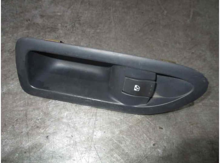 Recambio de mando elevalunas trasero izquierdo para renault laguna ii (bg0/1_) 1.9 dci (bg1a, bg1v) referencia OEM IAM