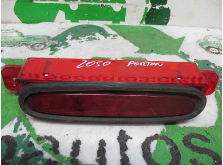 Recambio de luz central de freno para mazda 3 sedán (bk) 1.6 di turbo (bk12y) referencia OEM IAM BS4J51580 4 PUERTAS