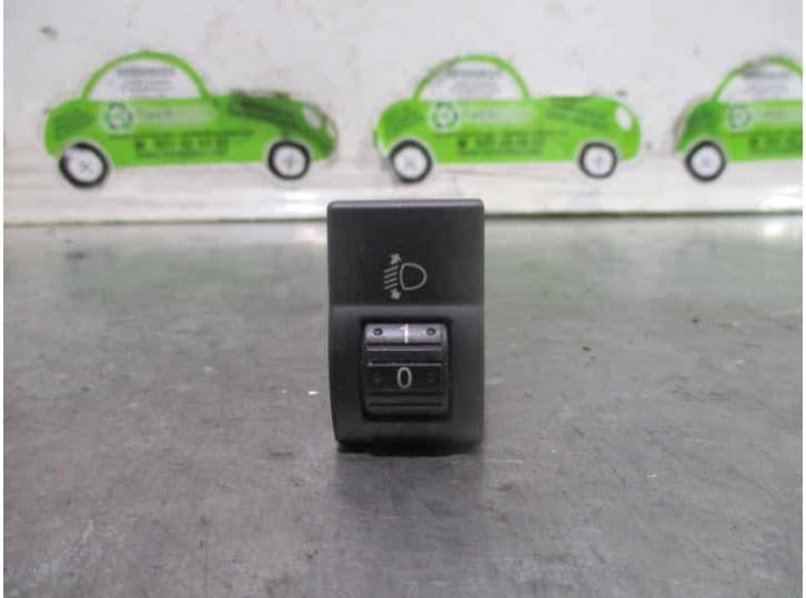 Recambio de mando para mazda 3 sedán (bk) 1.6 di turbo (bk12y) referencia OEM IAM BP4K66F0 04057810