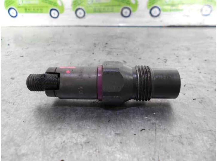 Recambio de inyector para ford mondeo ii (bap) 1.8 td referencia OEM IAM LCR6705301E LUCAS