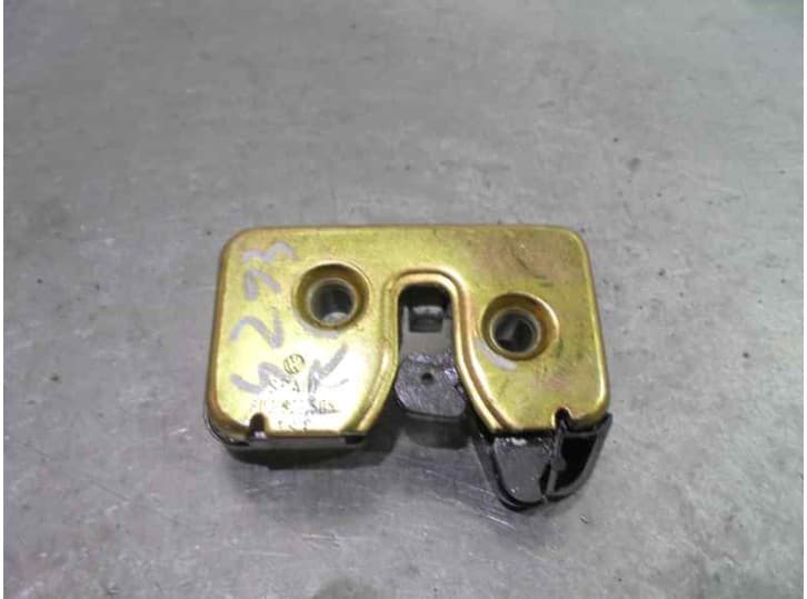 Recambio de cerradura maletero / porton para volkswagen polo iii (6n1) 45 1.0 referencia OEM IAM 6N0827505 5 PUERTAS