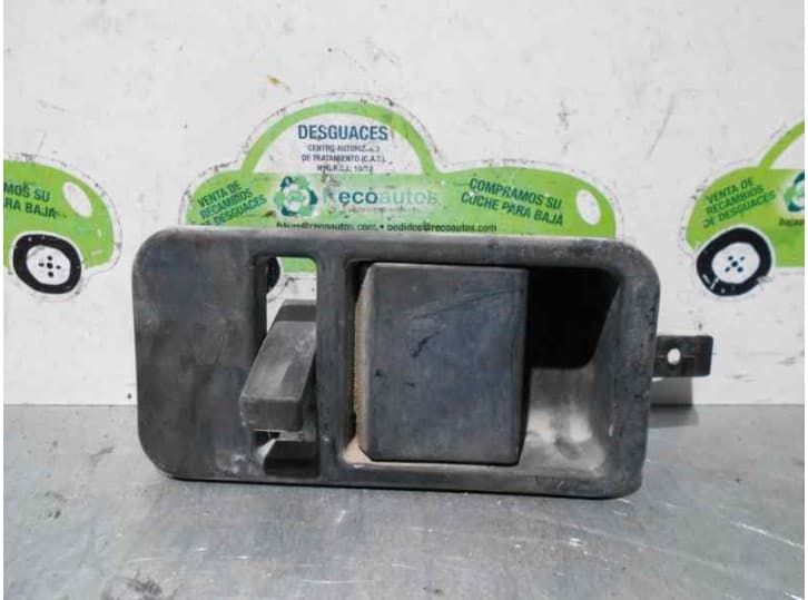 Recambio de maneta interior trasera derecha para iveco daily iii furgoneta 35 s 11 v,35 c 11 v referencia OEM IAM CAJA 2