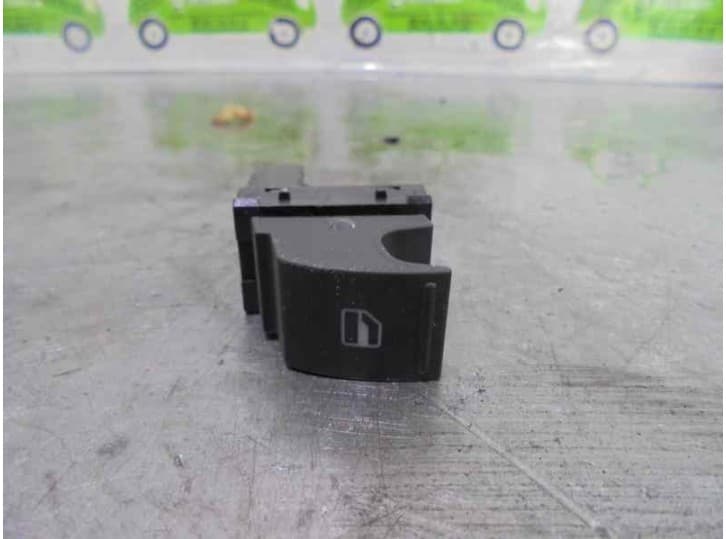 Recambio de mando elevalunas trasero izquierdo para volkswagen tiguan van (5n_) 2.0 tdi (5n1, 5n2) referencia OEM IAM 5K0959855