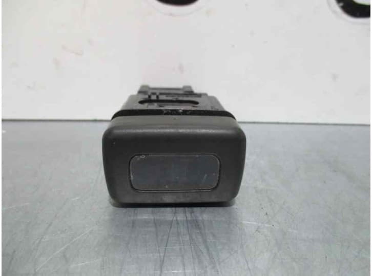 Recambio de botones salpicadero para honda civic vi hatchback (ej, ek) 1.4 i s (ej9) referencia OEM IAM 1454712
