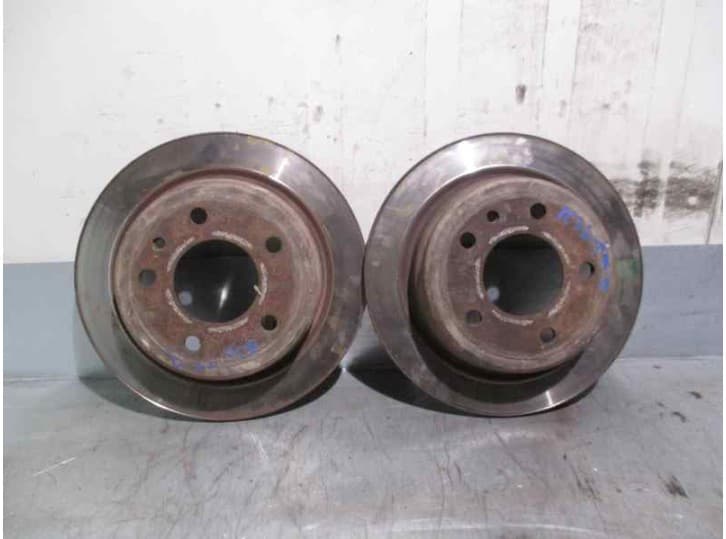 Recambio de disco freno trasero para bmw 5 (e28) 524 td referencia OEM IAM