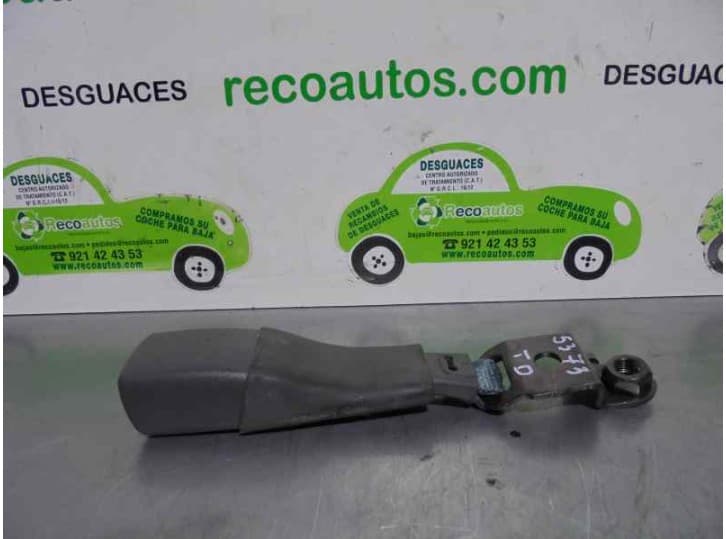 Recambio de enganche cinturon trasero derecho para toyota prius liftback (_w2_) 1.5 hybrid (nhw20_) referencia OEM IAM E034501
