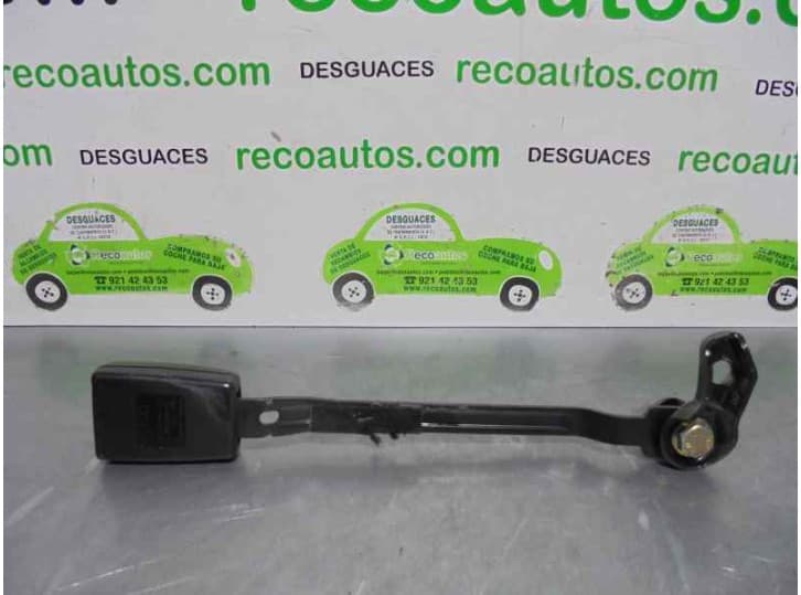 Recambio de enganche cinturon delantero derecho para audi a6 c5 avant (4b5, 4b6) 2.5 tdi quattro referencia OEM IAM 4B0857756D
