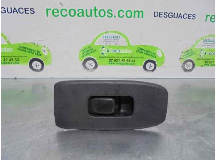 Recambio de mando elevalunas trasero derecho para mitsubishi montero iii (v7_w, v6_w) 3.2 di-d (v68w) referencia OEM IAM MR44565