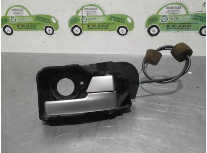Recambio de maneta interior trasera derecha para ford mondeo iii turnier (bwy) 2.0 tdci referencia OEM IAM 1S71-F22600-AF 4S71-F