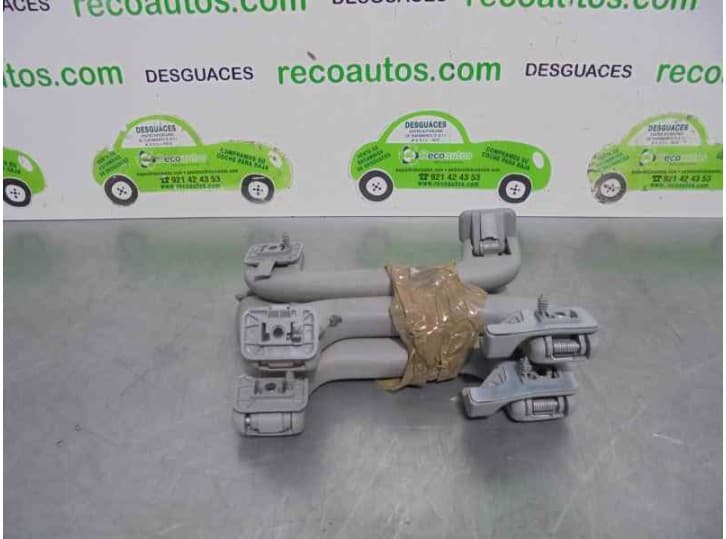 Recambio de maneta interior delantera derecha para opel zafira / zafira family b (a05) 1.6 cng (m75) referencia OEM IAM