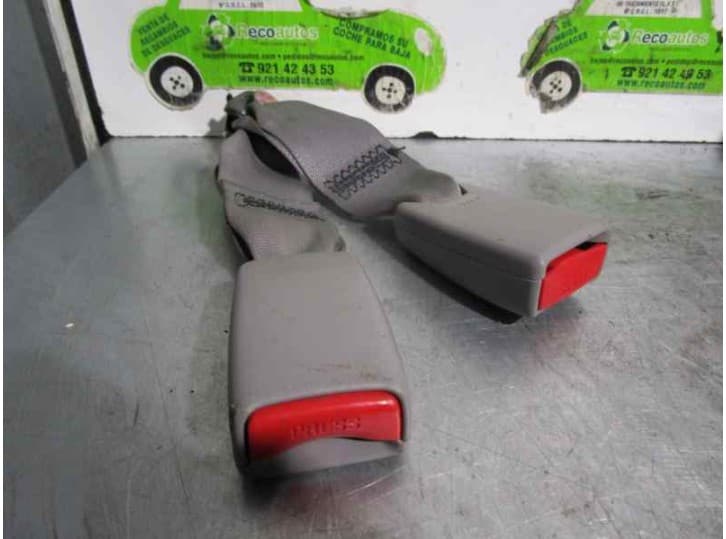 Recambio de enganche cinturon trasero derecho para mazda xedos 9 (ta) 2.5 v6 (ta5p) referencia OEM IAM G3636 4 PUERTAS