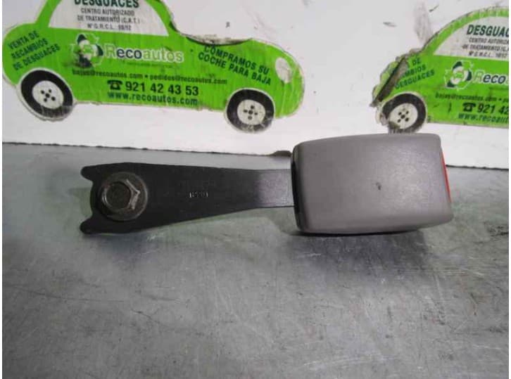 Recambio de enganche cinturon delantero derecho para mazda xedos 9 (ta) 2.5 v6 (ta5p) referencia OEM IAM G3636 4 PUERTAS