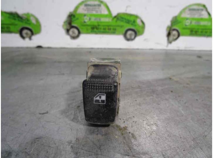 Recambio de mando elevalunas trasero izquierdo para hyundai matrix (fc) 1.6 referencia OEM IAM 9358017500