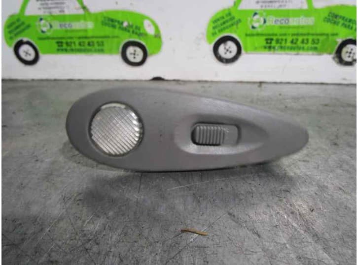 Recambio de luz interior para alfa romeo 166 (936_) 2.4 jtd (936a2a__) referencia OEM IAM 156016780 0883600D