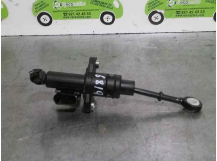 Recambio de bomba embrague para seat ibiza iv (6p1, 6p5) 1.0 tsi referencia OEM IAM 6R0721388D 022820851D