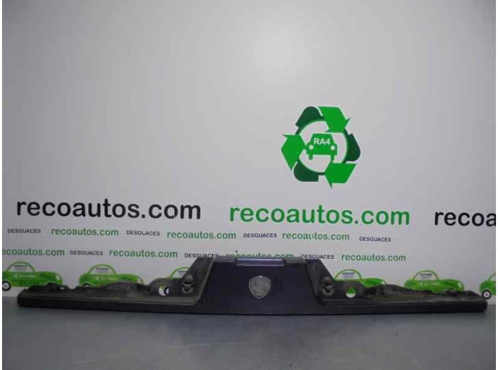 Recambio de molduras traseras para lancia y10 (156_) 1.1 i.e. fire (156ag) referencia OEM IAM 7714564