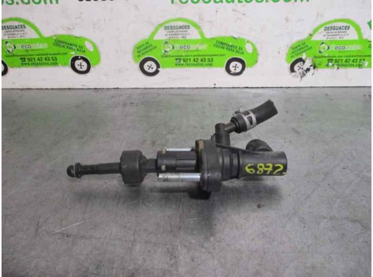 Recambio de bomba embrague para toyota yaris (_p9_) 1.3 vvt-i (scp90_) referencia OEM IAM 314200D110D 051121D LUK