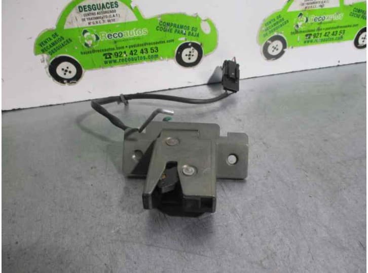 Recambio de cerradura maletero / porton para nissan primera hatchback (p11) 2.0 16v referencia OEM IAM 2 PINES 5 PUERTAS