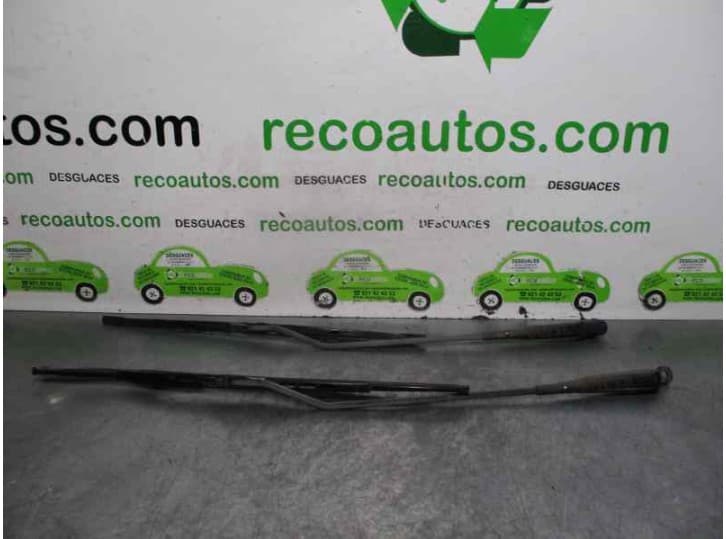 Recambio de brazo limpia delantero derecho para austin montego (xe) 2.0 mayfair referencia OEM IAM