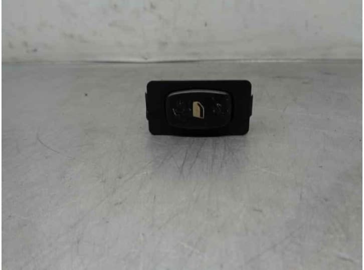 Recambio de mando elevalunas trasero derecho para lancia phedra (179_) 2.2 jtd (179axc1a) referencia OEM IAM 14996420XT