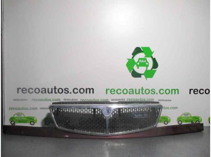 Recambio de rejilla delantera para lancia dedra (835_) 1.9 tds (835ee, 835ef) referencia OEM IAM 670700001