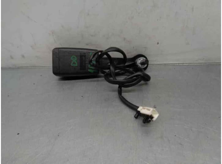Recambio de enganche cinturon delantero derecho para nissan note (e11, ne11) 1.4 referencia OEM IAM 305821210