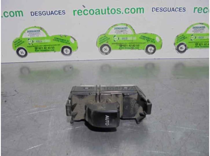 Recambio de mando elevalunas trasero izquierdo para toyota avensis verso (m20) 2.0 referencia OEM IAM 8403044020