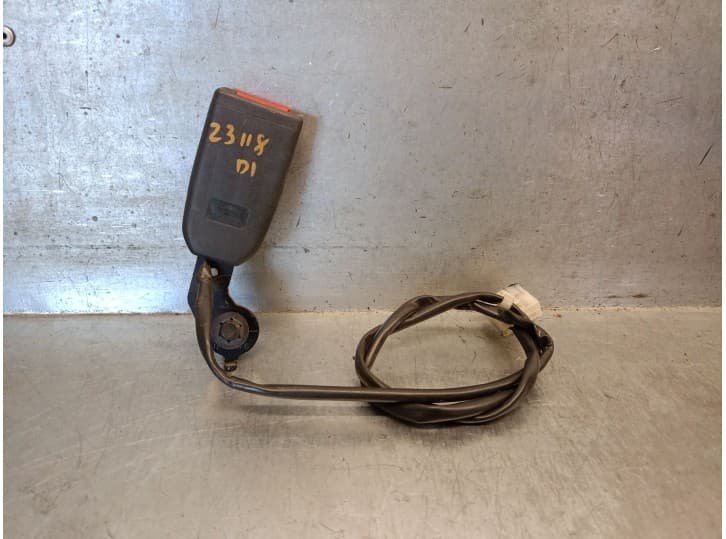 Recambio de enganche cinturon delantero izquierdo para mazda xedos 6 (ca) 1.6 16v referencia OEM IAM CA355778096 CA355778096