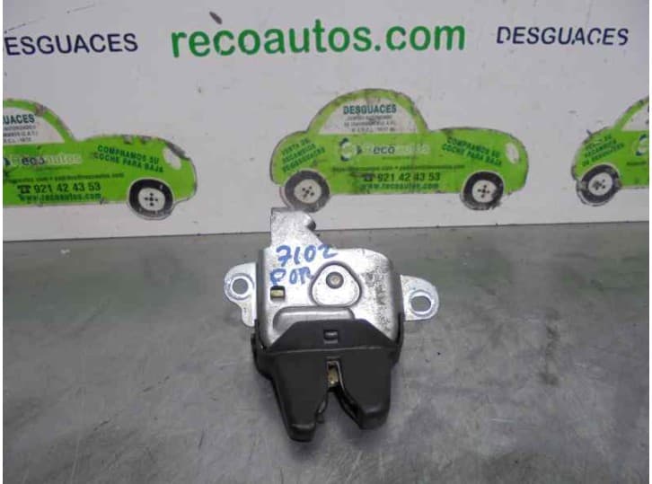 Recambio de cerradura maletero / porton para toyota corolla (_e11_) 2.0 d (ce110_) referencia OEM IAM 4 PUERTAS