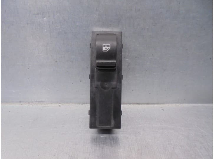 Recambio de mando elevalunas trasero izquierdo para fiat tipo hatchback (356_, 357_) 1.4 (356hxf1b) referencia OEM IAM 073565466