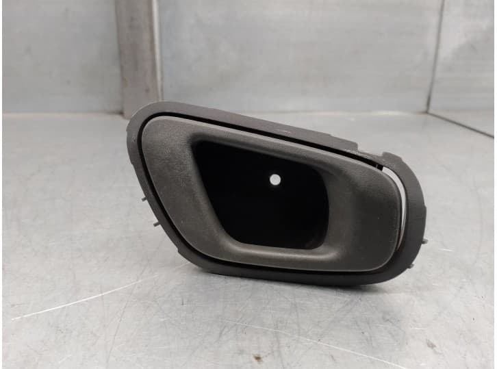 Recambio de maneta interior delantera derecha para chevrolet spark (m300) 1.2 referencia OEM IAM 95215840 5 PUERTAS