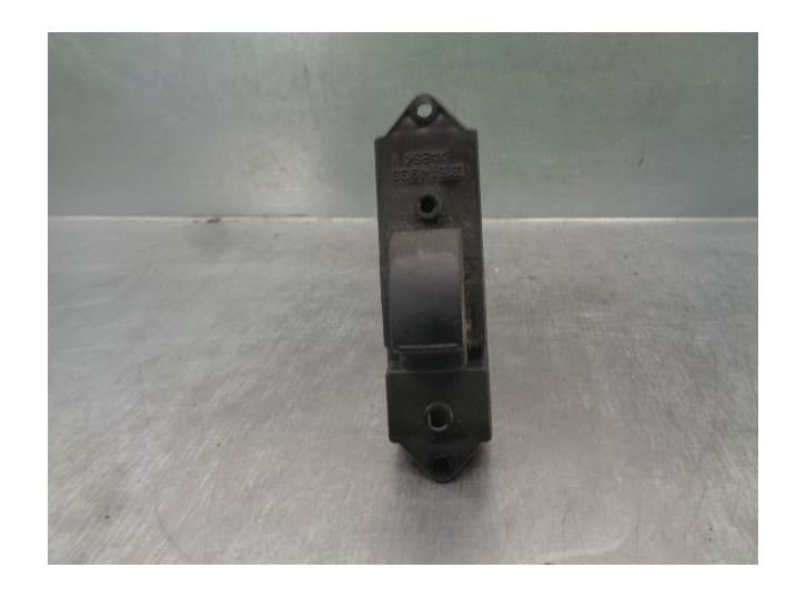 Recambio de piloto trasero izquierdo interior para mitsubishi grandis (na_w) 2.4 mivec (na4w) referencia OEM IAM 8608A024